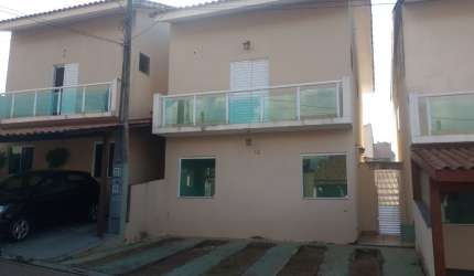 Sobrado no Condomínio Bella Vista no Wanel Ville em Sorocaba