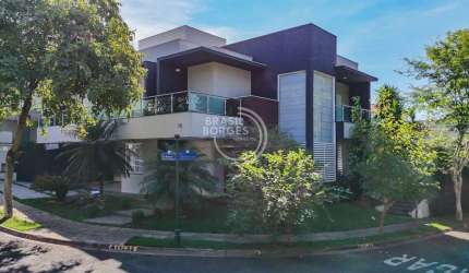 Sobrado no Villa dos Inglezes com 4 suites com varanda