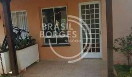 SOBRADO NO CONDOMINIO VILLA FLORA