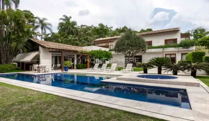 Casa à venda Cidade Jardim Rua dos Nenúfares. Projeto Gui Mattos, 1030m², 4 suítes, piscina, área gourmet, 4 vagas em localização privilegiada na Cidade Jardim