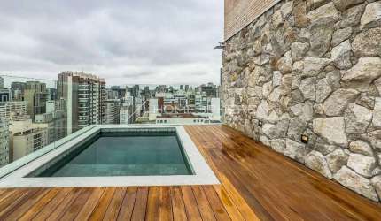 Condomínio Edifício Michelle Itaim R. Jesuíno Arruda, 168. Cobertura à venda em Itaim Bibi, 335 m², 4 quartos, sendo 4 suítes, reformada, piscina, área gourmet 2 vagas e lazer no Edifício Michelle Ita
