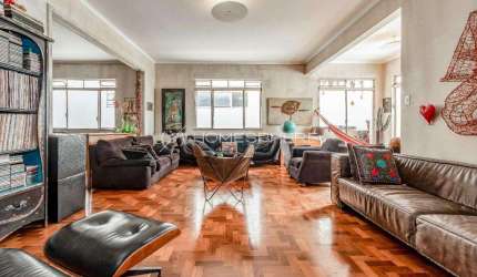 Condomínio Santa Martha Jardim América Rua Padre João Manuel, 912. Apartamento à venda Jardim Amércia, 4 quartos, sendo 2 suítes, 296m² e 3 vagas. Próximo do Clube Paulistano, entre Lorena e Oscar Fre