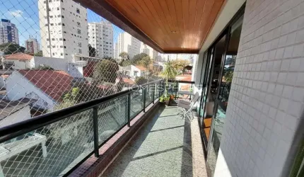 Apartamento com 214 m², 4 quartos sendo 2 suítes à venda no bairro Mirandópolis.