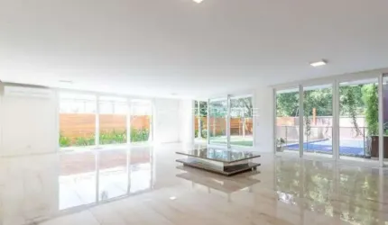 Casa de condomínio com 680 m², 4 suítes e 5 vagas de garagem à venda no bairro Brooklin.