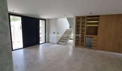 Casa de condomínio com 319 m², 4 quartos sendo 4 suítes à venda no bairro Bosque do Vianna.