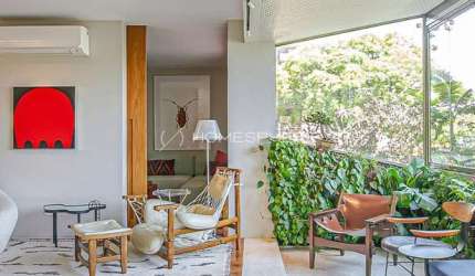 Apartamento com 300 m² na parte plana do jardim , para ir caminhando ao paulistano.