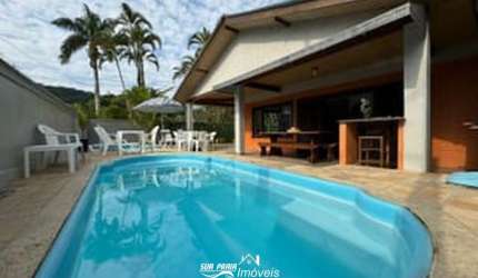 Casa faixa mar com piscina venda Prainha