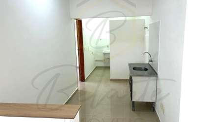 Casa para Locação em Jundiaí, Bela Vista, 2 dormitórios, 1 banheiro, 2 vagas