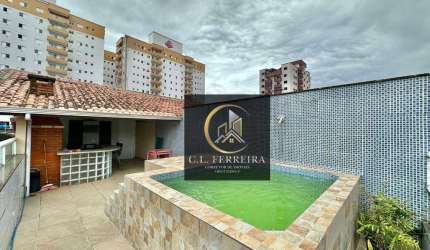 Sobrado para venda em Boqueirão de 137.00m² com 3 Quartos, 1 Suite e 2 Garagens
