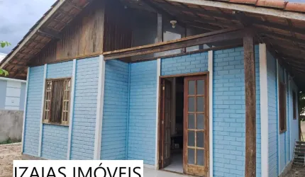 COD 212 - CASA EM ÓTIMO CONDOMÍNIO EM ARARUAMA.