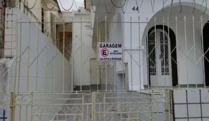 Casa para Venda em Salvador, Barris, 7 dormitórios, 3 suítes, 4 banheiros, 3 vagas