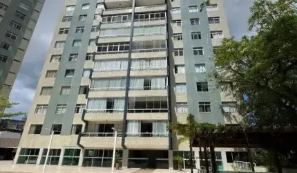 AP 3/4 UMA SUITE COM 3 VAGAS NA GRAÇA