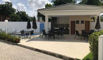 EXCELENTE CASA 3 QUARTOS DUPLEX EM CONDOMÍNIO - IPITANGA - ARMÁRIOS - ENERGIA SOLAR