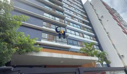 O CHARME DE MORAR OU INVESTIR NA BARRA   BLUE BARRA 1/4 ANDAR ALTO E NASCENTE