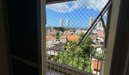 MÓVEL  1/4 LOCALIZADO NA RUA IRMÃ DULCE EM BROTAS, AO LADO DA FIOCRUZ, COM SUPERMERCADO, FARMÁCIA, ESCOLA PARTICULAR E PÚBLICA, ACADEMIA, CAFETERIA E SALÃO DE BELEZA A