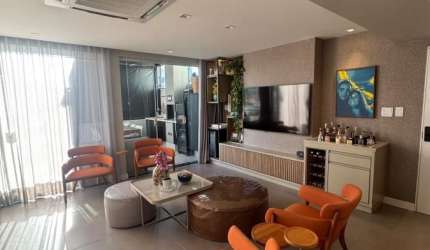 Venham conferir essa cobertura  linear decorada no Caminho das Árvores 
