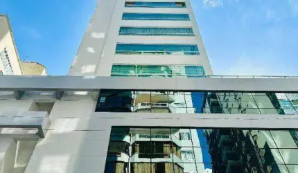 Apartamento no Cidade Jardim, quadra Mar em Balneário Camboriú/SC