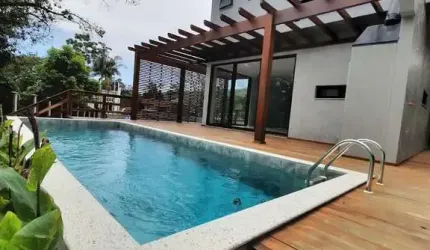 Casa em condomínio fechado