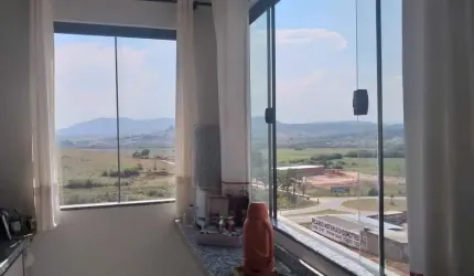 Apartamento no foch com três quartos para locação