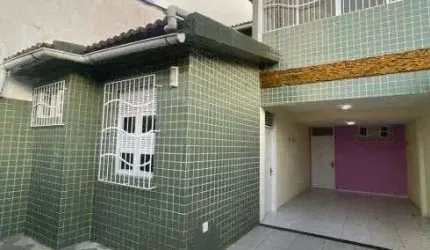 Sobrado para venda com 159 metros quadrados com 4 quartos em Lagoa Nova - Natal - RN