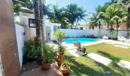 Sobrado com 5 quartos à venda em Jardim Acapulco - SP