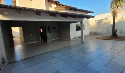Casa para venda com 3 quartos em Estância Itaguaí - Caldas Novas - GO