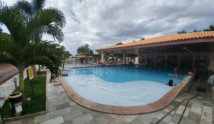 Casa com 03 quartos a venda di Roma Internacional em Caldas Novas GO
