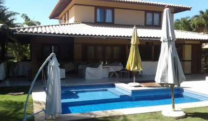 Casa de Condomínio com 5 quartos para locação, em Praia do Forte, Mata de São João - BA