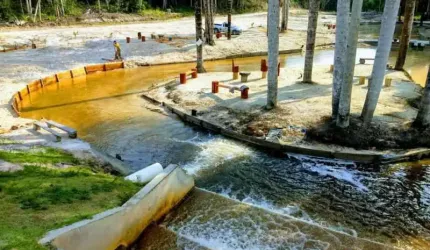 Terreno à venda no Lindóia, Itacoatiara , 64815 m2 por R$ 40.000