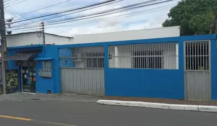 Casa em condomínio fechado com 4 quartos à venda no Parque 10 de Novembro, Manaus , 511 m2 por R$ 500.000