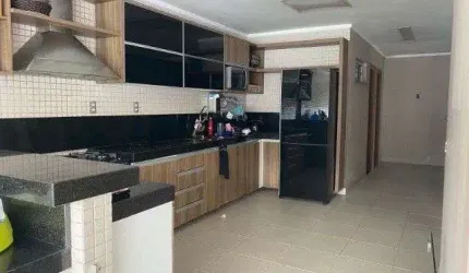 Casa em condomínio fechado com 2 quartos à venda no Tarumã, Manaus , 450 m2 por R$ 850.000