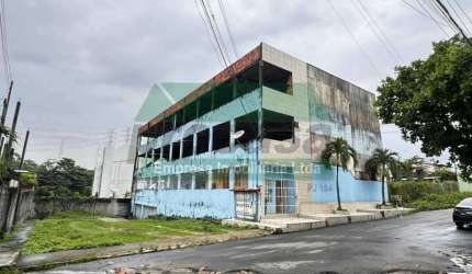 Prédio com 4 salas à venda no Parque 10 de Novembro, Manaus , 500 m2 por R$ 1.500.000