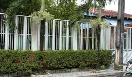 Casa com 3 quartos à venda no Colônia Santo Antônio, Manaus , 330 m2 por R$ 270.000
