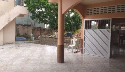 Casa com 5 quartos à venda no Parque 10 de Novembro, Manaus , 300 m2 por R$ 1.200.000