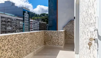 Apartamento 03 quartos reformado em Copacabana-RJ