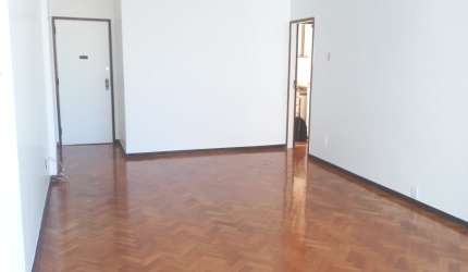 Apartamento 03 quartos com dependência- Botafogo