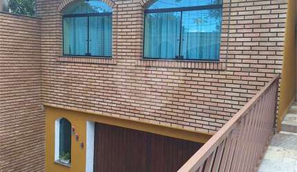 Casa com 3 quartos à venda em Vila Irmãos Arnoni - SP