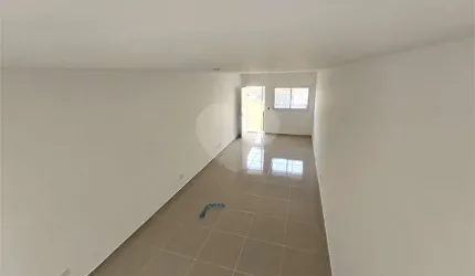 Sobrado com 3 quartos à venda em Jardim Centenário - SP