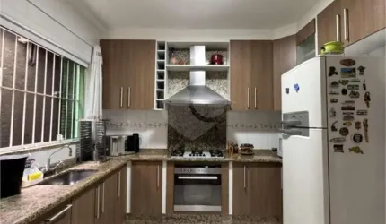 Sobrado com 3 quartos à venda em Vila Bonilha - SP