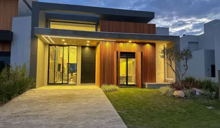 Casa em condomínio fechado com 4 quartos à venda na Avenida Paraguassu, 551, Centro, Xangri-Lá por R$ 1.890.000