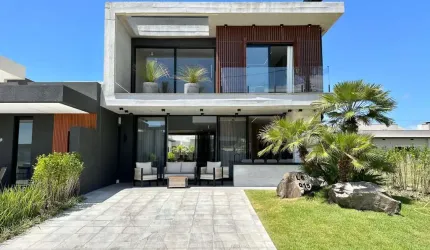 Casa em condomínio fechado com 4 quartos à venda na Avenida Paraguassu, 551, Centro, Xangri-Lá por R$ 2.450.000