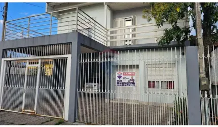 Sobrado Moderno à Venda no Coração de Esteio