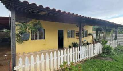 Chácara localizada no bairro Bandeirinhas /Betim
