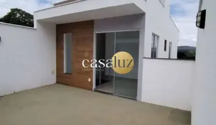Casa duplex localizada no bairro Camargos/ Ibirité