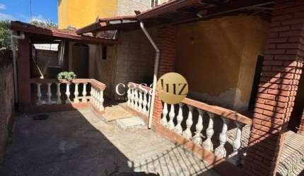 Casa de 2 pavimentos localizada no bairro Imaculada da Conceição /Sarzedo