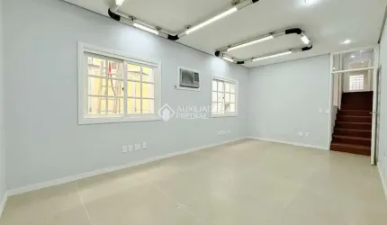 Casa em condomínio fechado com 5 quartos para alugar na Rua Washington Luiz, 342, Centro Histórico, Porto Alegre, 230 m2 por R$ 14.999