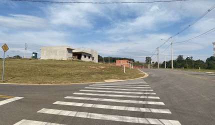 Excelente lote 362.90 M2, pronto para construir, em Condomínio Fechado, portaria 24 HS.