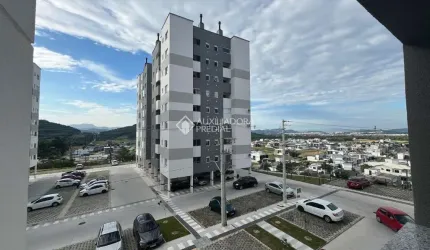 Apartamento com 2 quartos para alugar na Rua João Bernadino da Rosa, 2173, Pedra Branca, Palhoça, 54 m2 por R$ 3.100