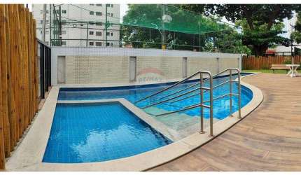 Apartamento no Espinheiro à venda. 3 quartos (sendo 1 suíte), dependência completa, com piscina.