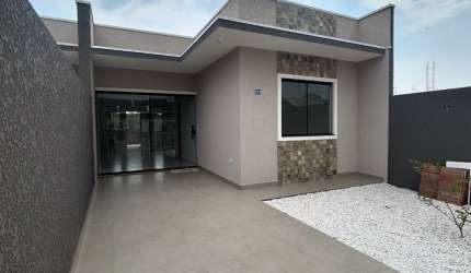 Linda casa de 3 quarto com suíte